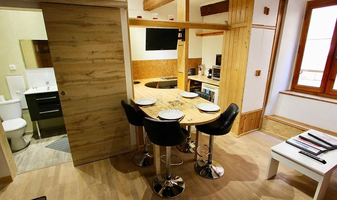 Charmant Studio Cite Vauban Briancon  Apartment